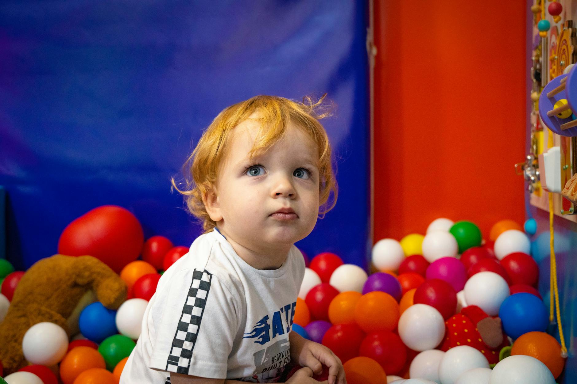 Hoe stimuleer je het leervermogen bij driejarige kinderen?